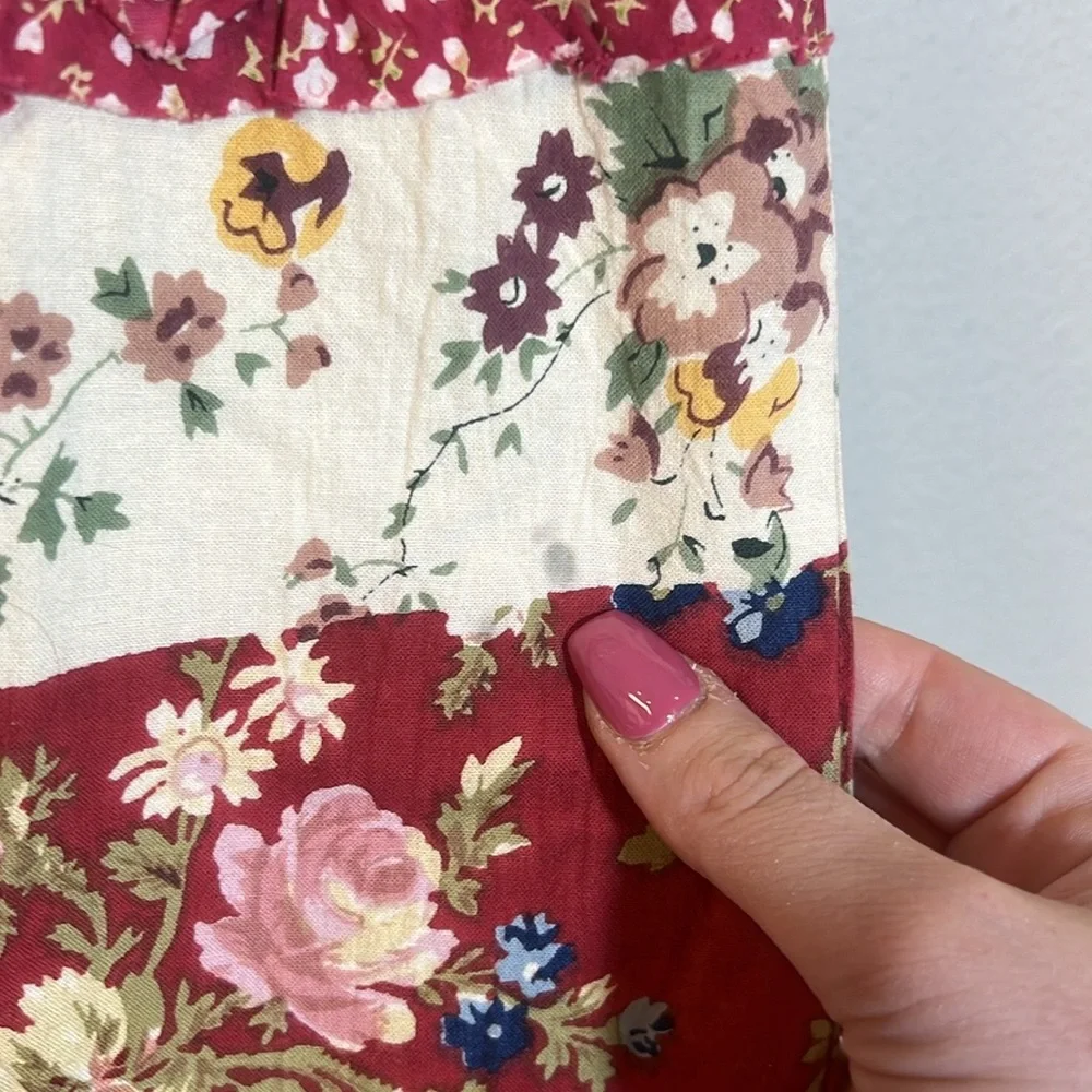 Handmade Rooster Hen Floral Embroidered Table Runner